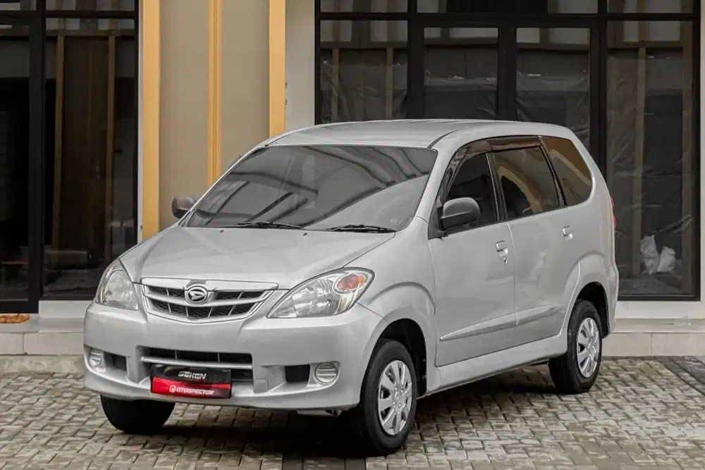 Daihatsu Xenia 1.0 Li WT-i Deluxe MT Manual 2010 Silver Metalik.