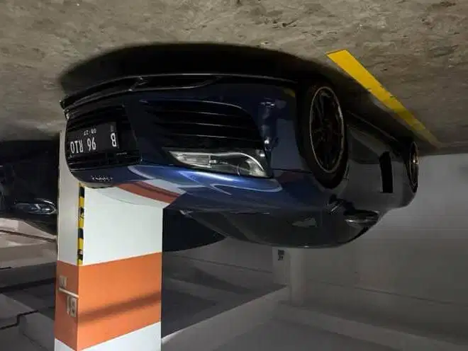 AUDI R8 V8 4.2 2010 Blue Biru Jual BU V8 2009 AUDI 2011 Quattro ADV1