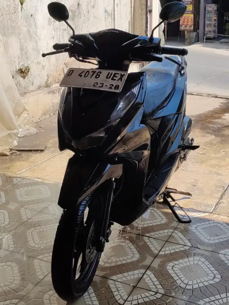Honda beat deluxe 2023 cbs iss
