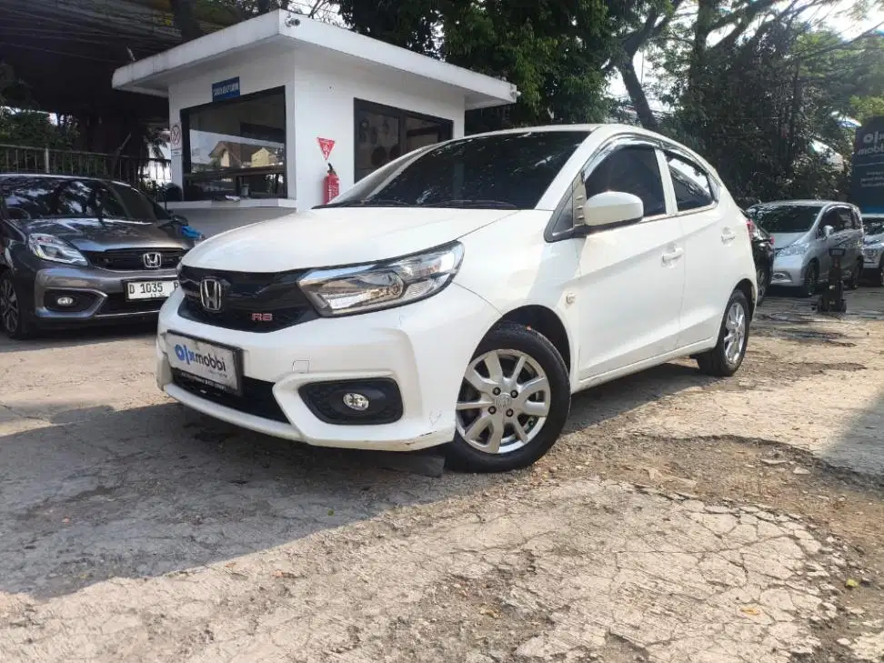 DP MURAH Honda Brio Satya 1.2 E Bensin-AT 2023 Putih CWIVB