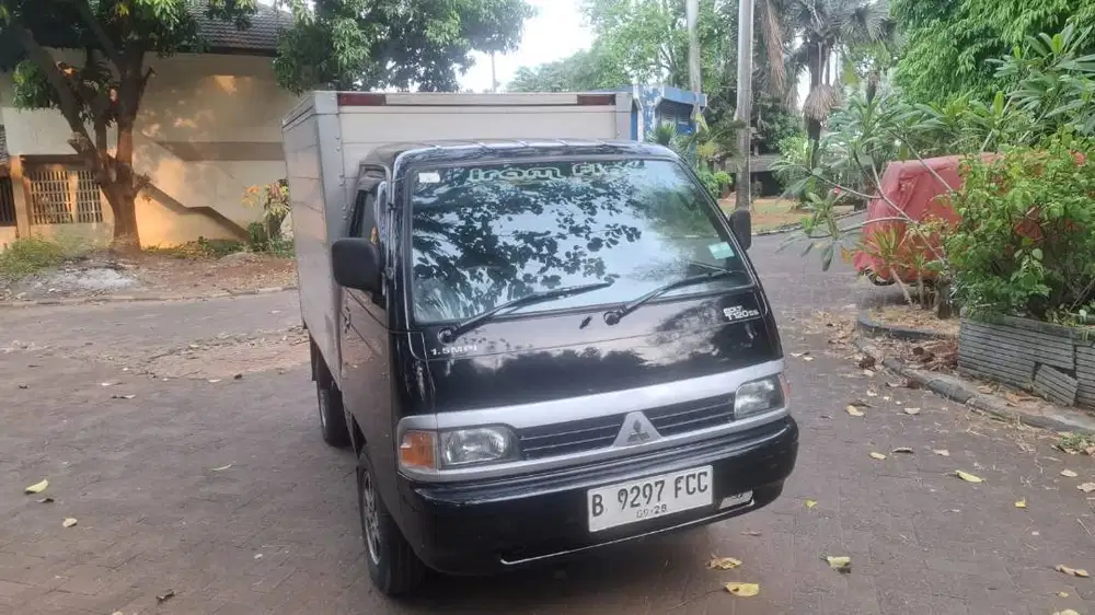 Mitshubisi T120SS box 2013 pajak full setahun