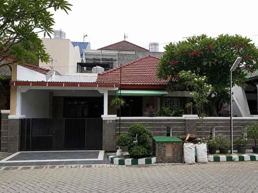 Dijual Rumah cantik dan rapi 1 lantai di Pondok Chandra