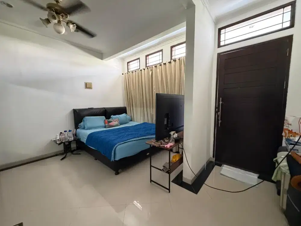 Dijual Rumah Siap Huni Semi Furnished 2 1/4 Lantai di Sunter Jakarta Utara