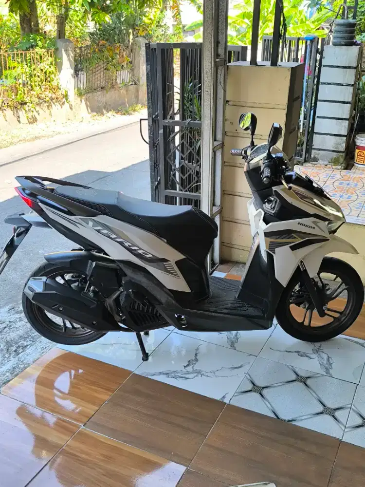 Vario 125 cbs iss