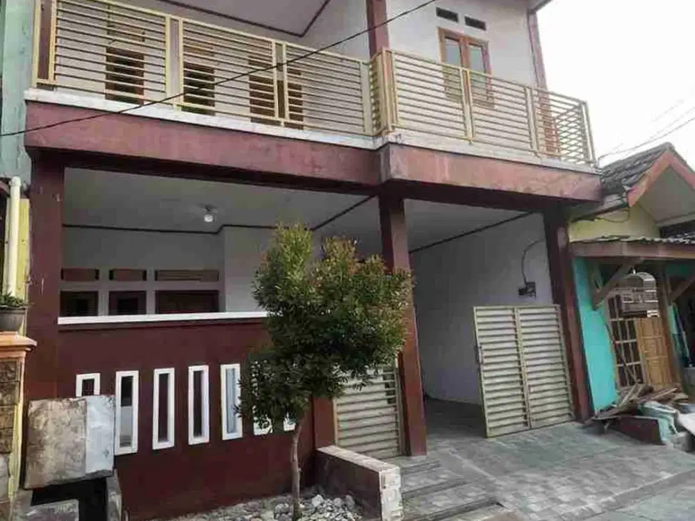 Di jual rumah 2 lantai di Bekasi Utara