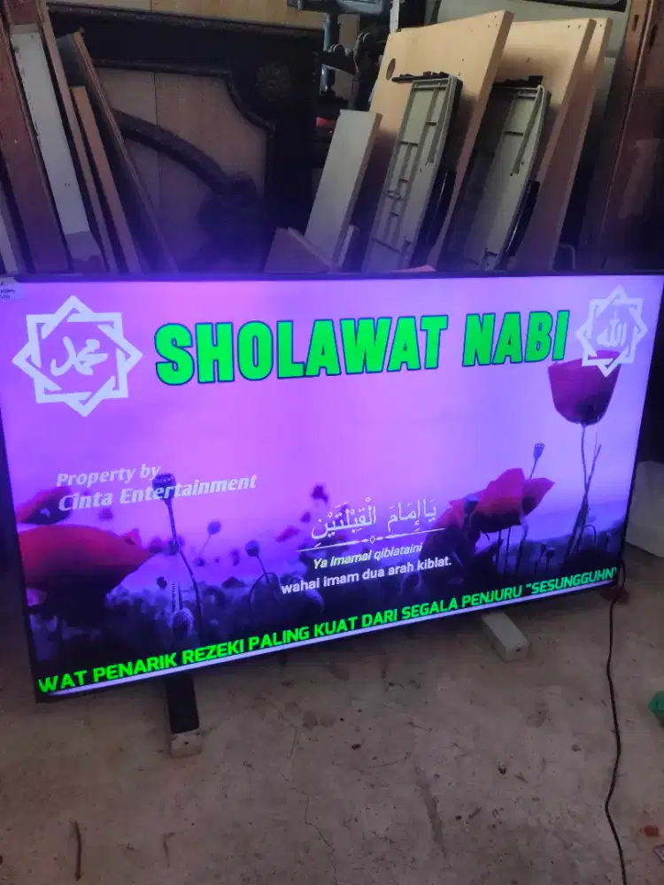 TV Samsung smart 55inc Bekas normal siap pakai minus garis putih bawah