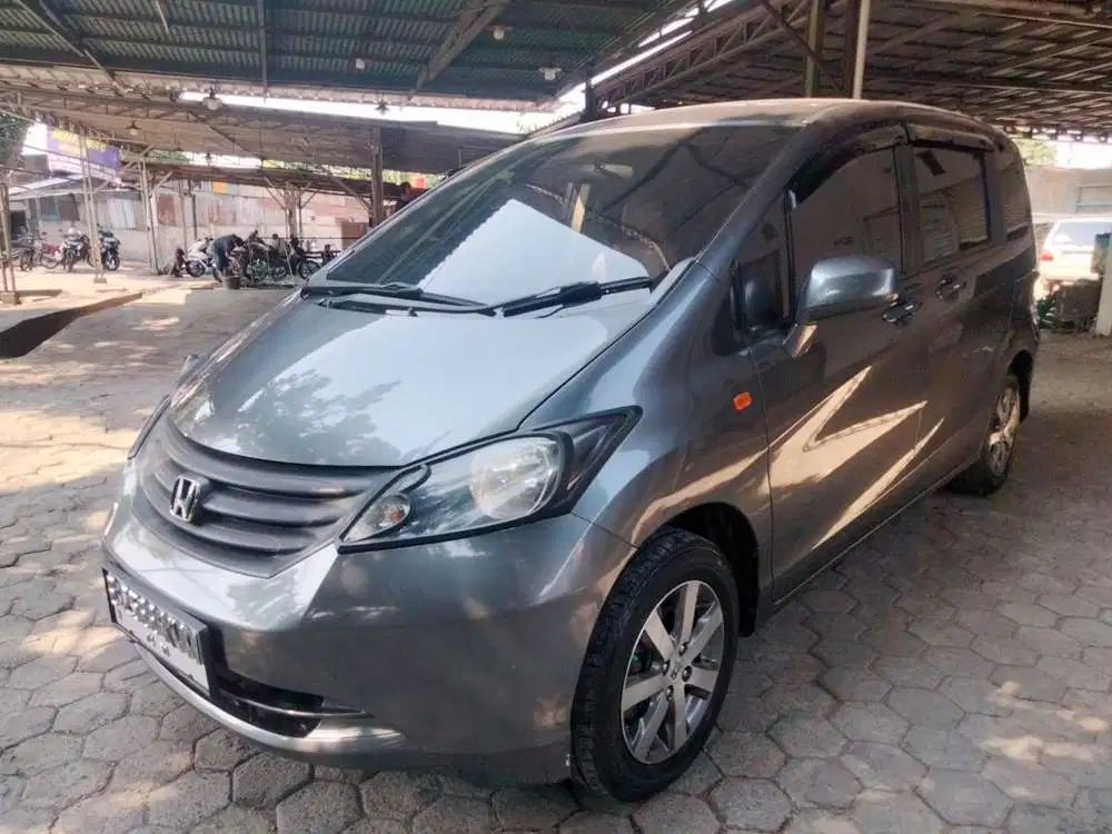 Honda Freed 2012 Bensin