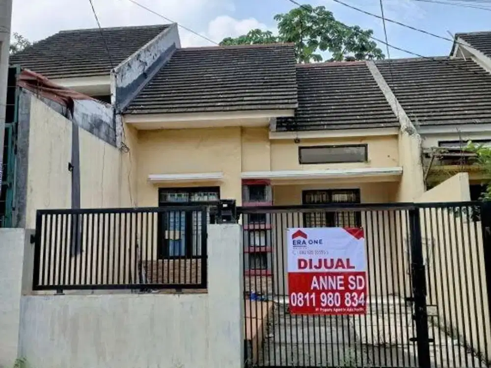 Rumah di jalan utama perumahan Cikeas Gardenia