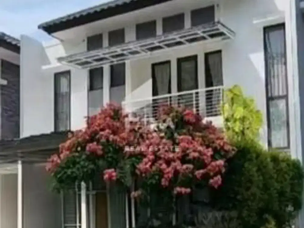 Dijual Cepat Rumah di Legenda Wisata , Bogor