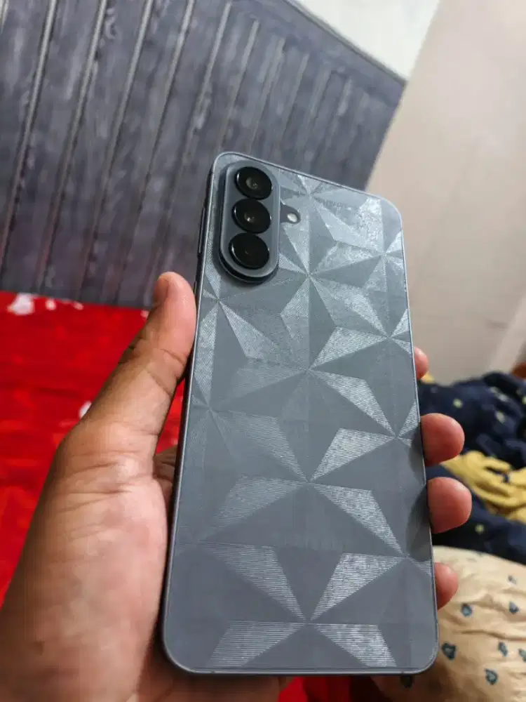 Samsung A57 8/256