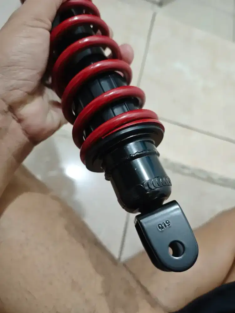 Shock KYB xride UK 330
