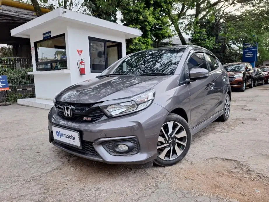 DP Murah Honda Brio Like New 1.2 RS Bensin-AT 2023 Abu-Abu