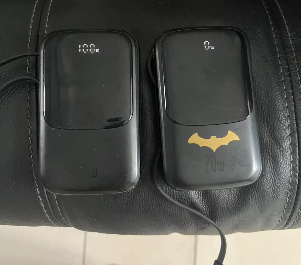 Power Bank Baseus 20W kapasitas 10.000mAh.