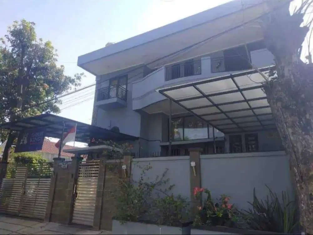 Dijual Rumah Siap Huni 2 Lt (Semi Furnished) didaerah Sumur Batu Jakarta Pusat.