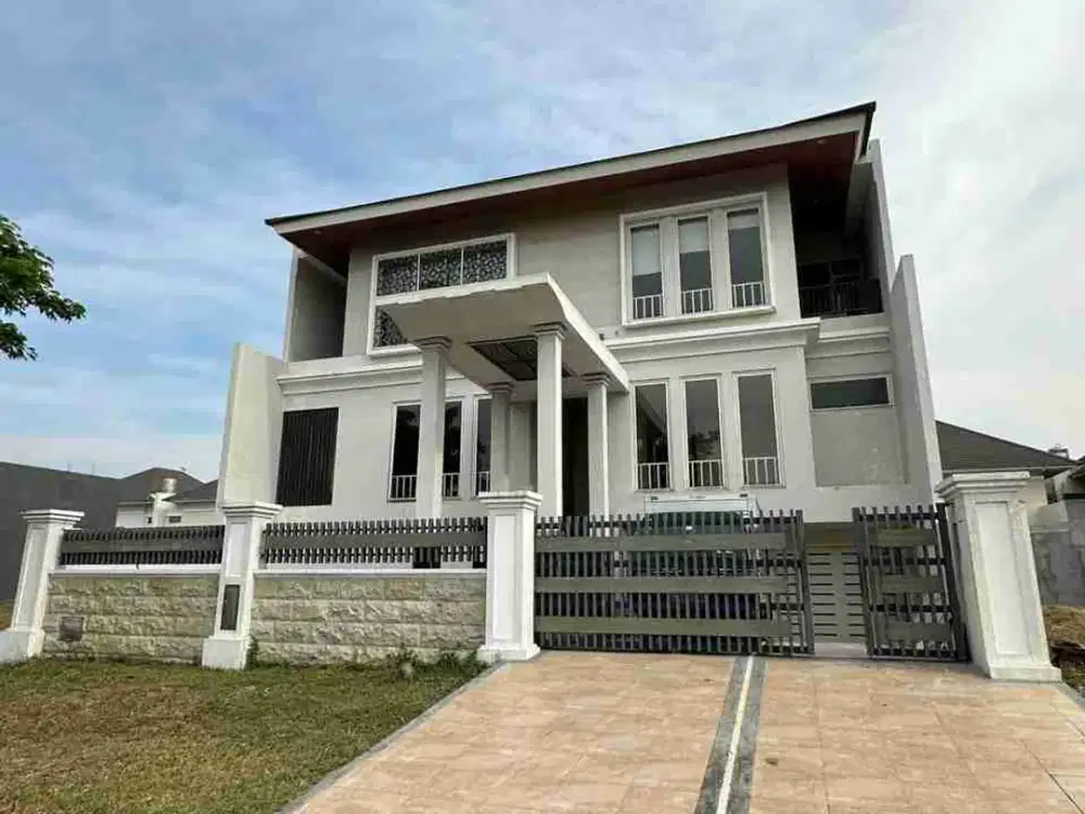 Rumah 3 Lantai Belum pernah ditempati Bangunan Minimalis Modern Di Royal Residence B12 No 36