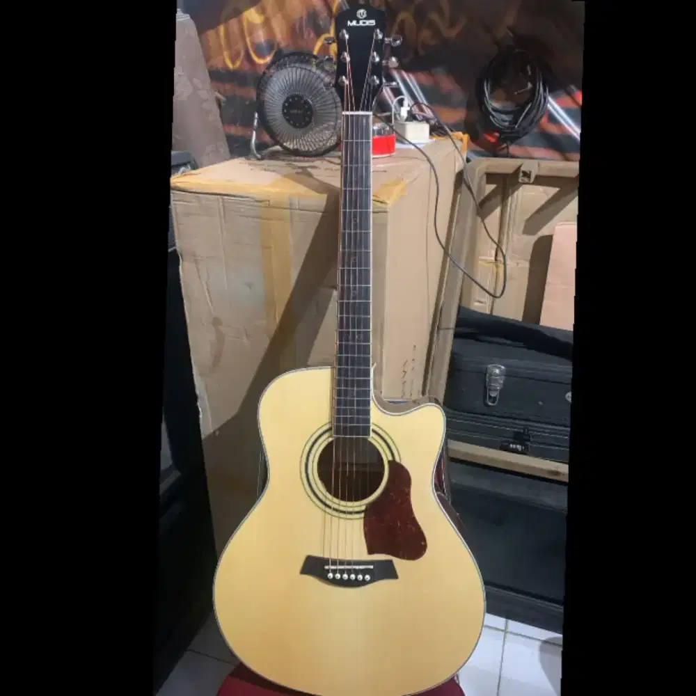 Gitar Akustik Elektrik MUDIS