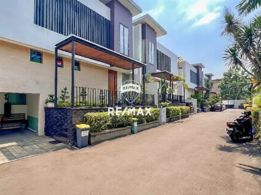 Disewakan Townhouse Sasak Residence Cipete Dekat Sekolah Prancis & MRT | Standar Expat