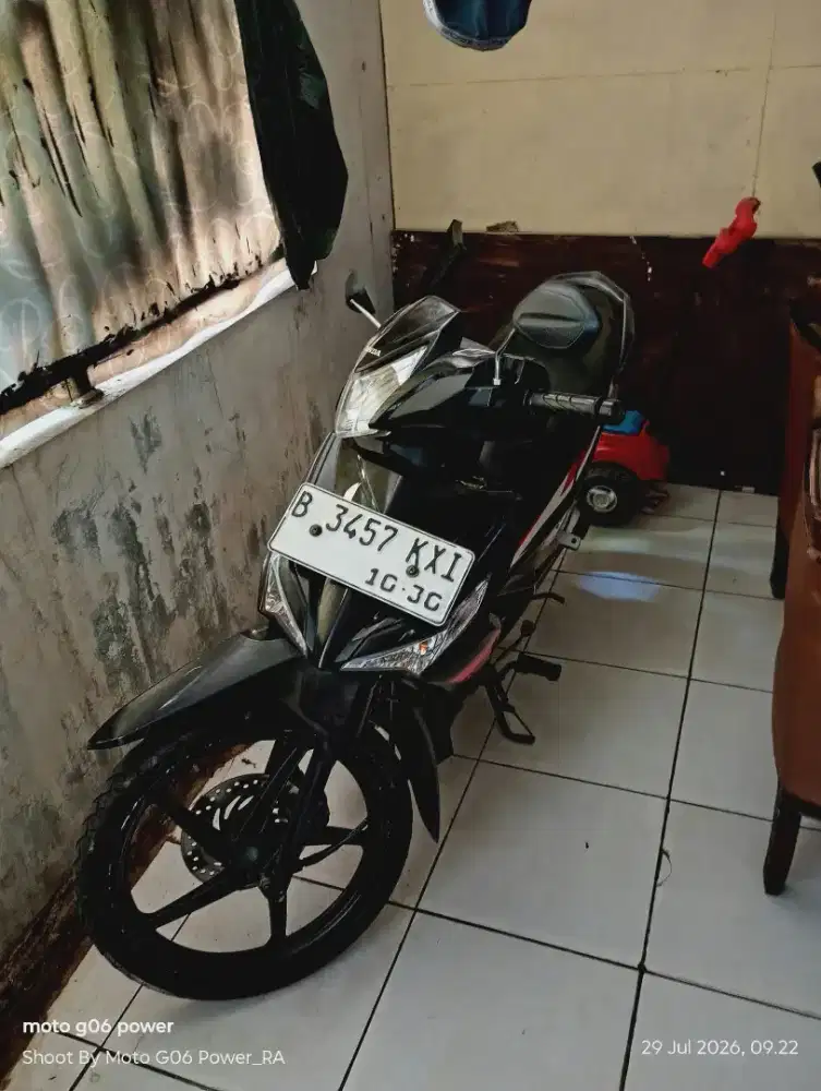 Supra x 125 FI Hitam Original