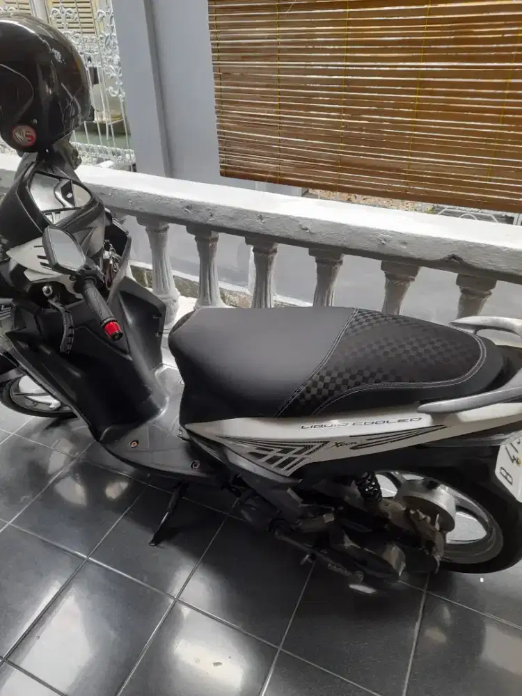 Xeon 2014 surat komplit