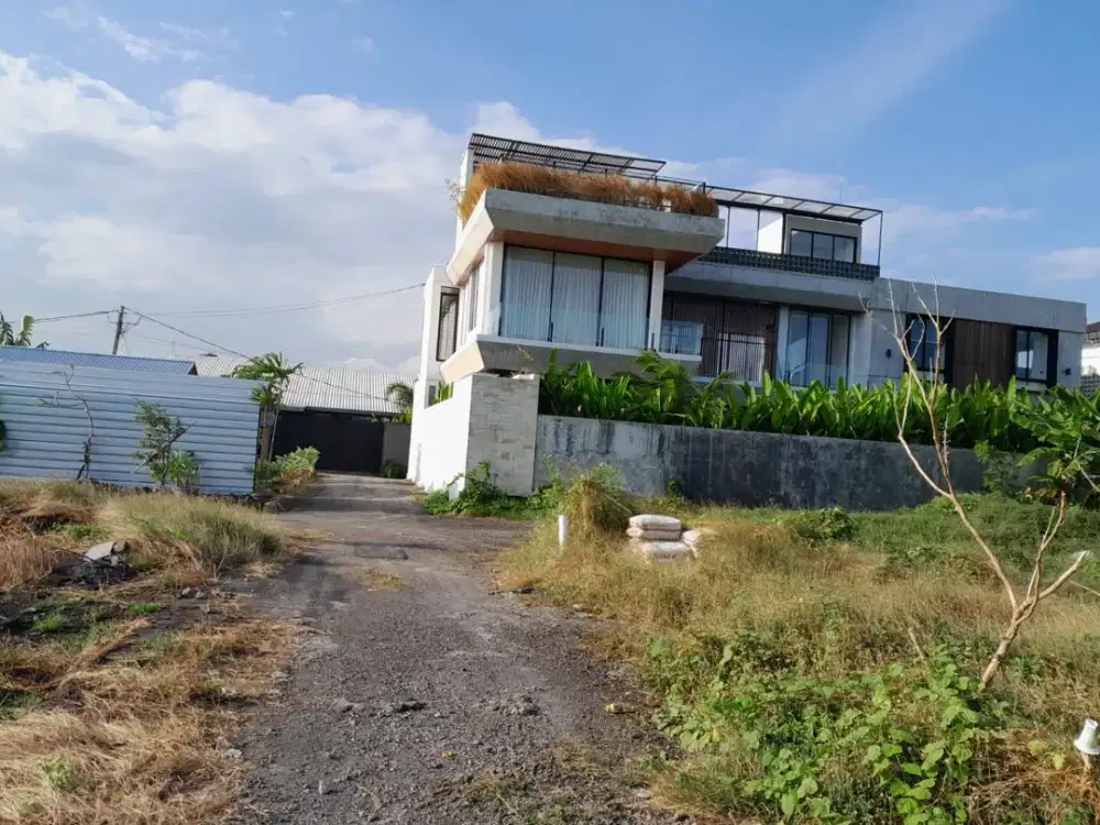 Dijual Tanah Strategis 140 m² di Kerobokan dengan Pemandangan Sawah yang Langka – SHM, Zona Pink, Siap Bangun