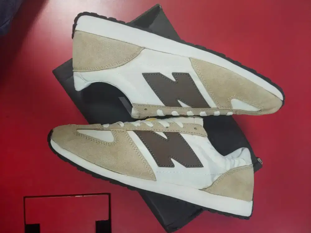 NB CASUAL size 45 insole 29cm
