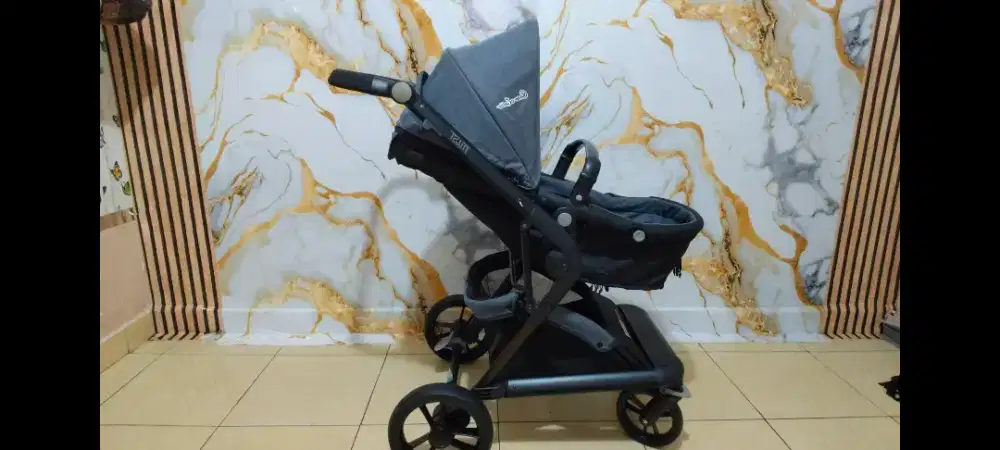 Di jual stroller Cocolate BNS Opera gray