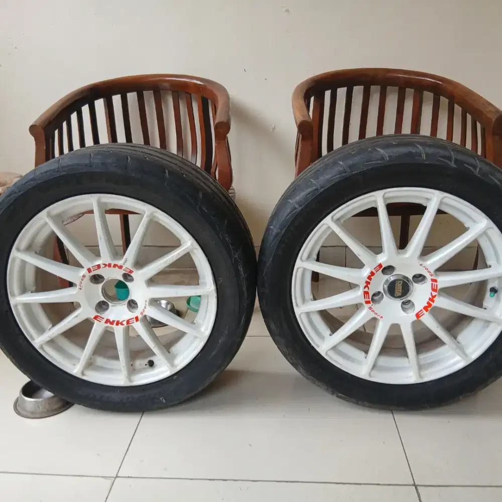 Dijual velg R17 + ban