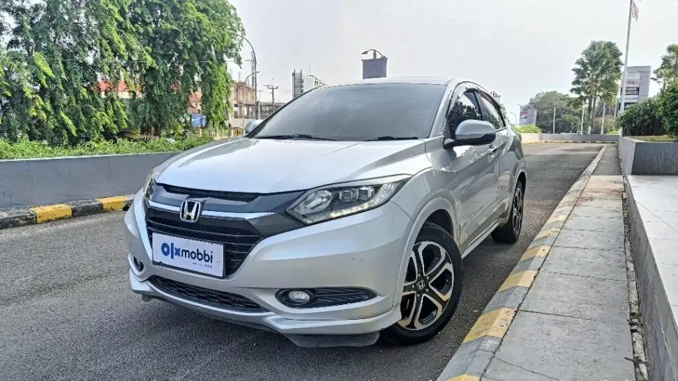 DP MURAH Honda HR-V 1.8 Prestige Bensin-AT 2015 Abu-Abu CSFJB