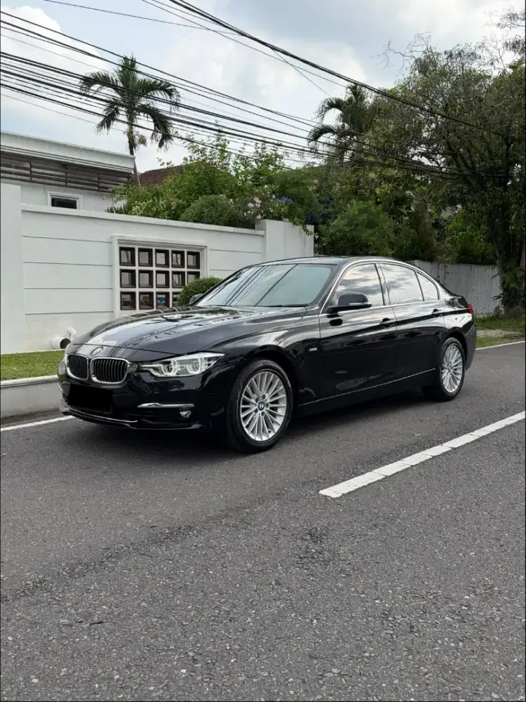 Odo 20xxx Asli Bmw 320i F30 Facelift LCI Hitam 2018