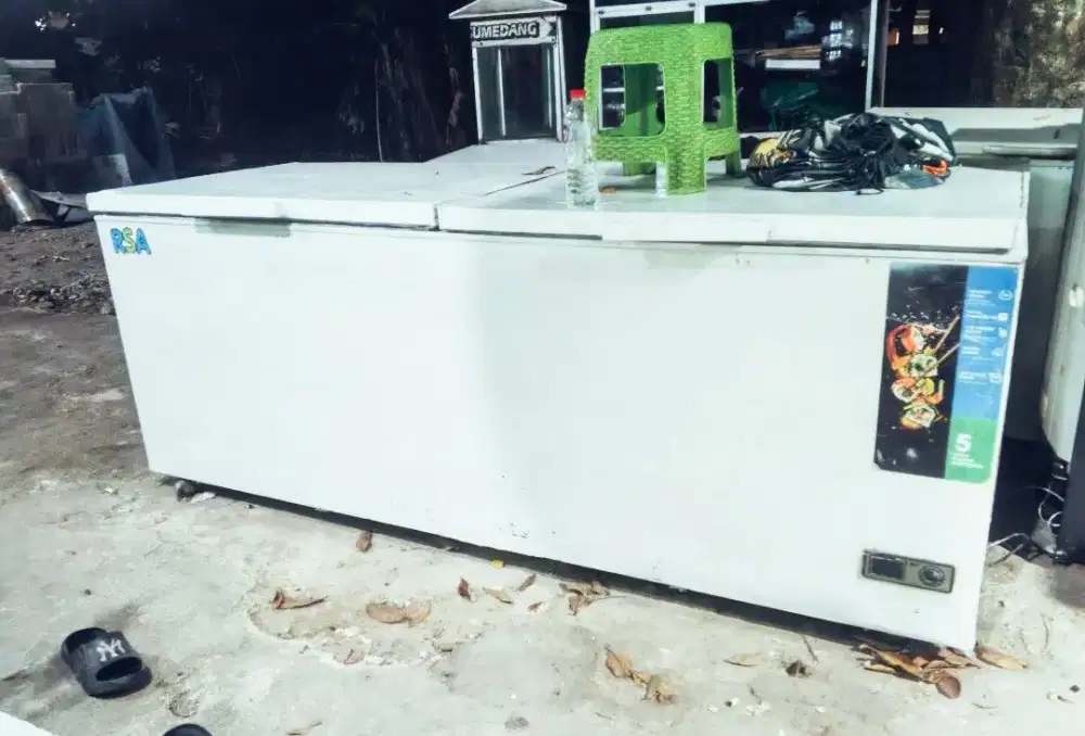 FREEZER 1200 LITER