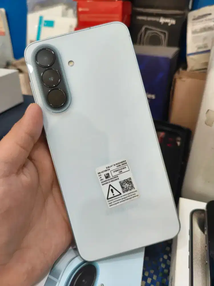 samsung galaxy A57 12/256 icy blue