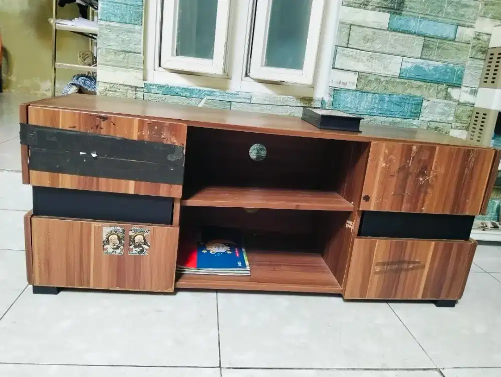 Buffet Meja TV Minimalis
