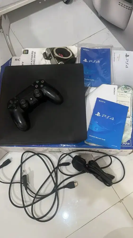 Ps4 Slim Likenew