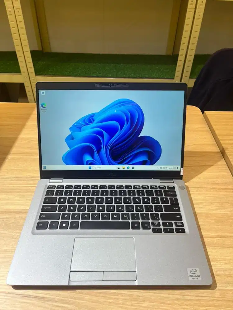 Laptop Dell 5310 Core i7 gen 10 Ram 8GB SSD 256GB