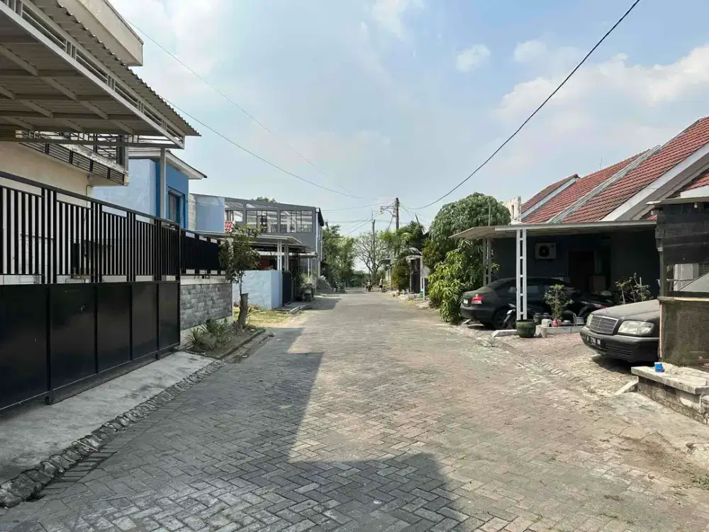 MURAH , Rumah Citra Sentosa Dkt Citraland Wiyung mansion nine