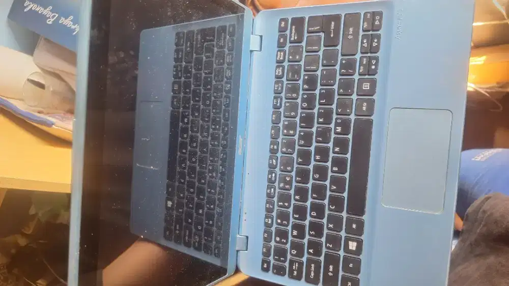 Laptop ACER ASPIRE mati total