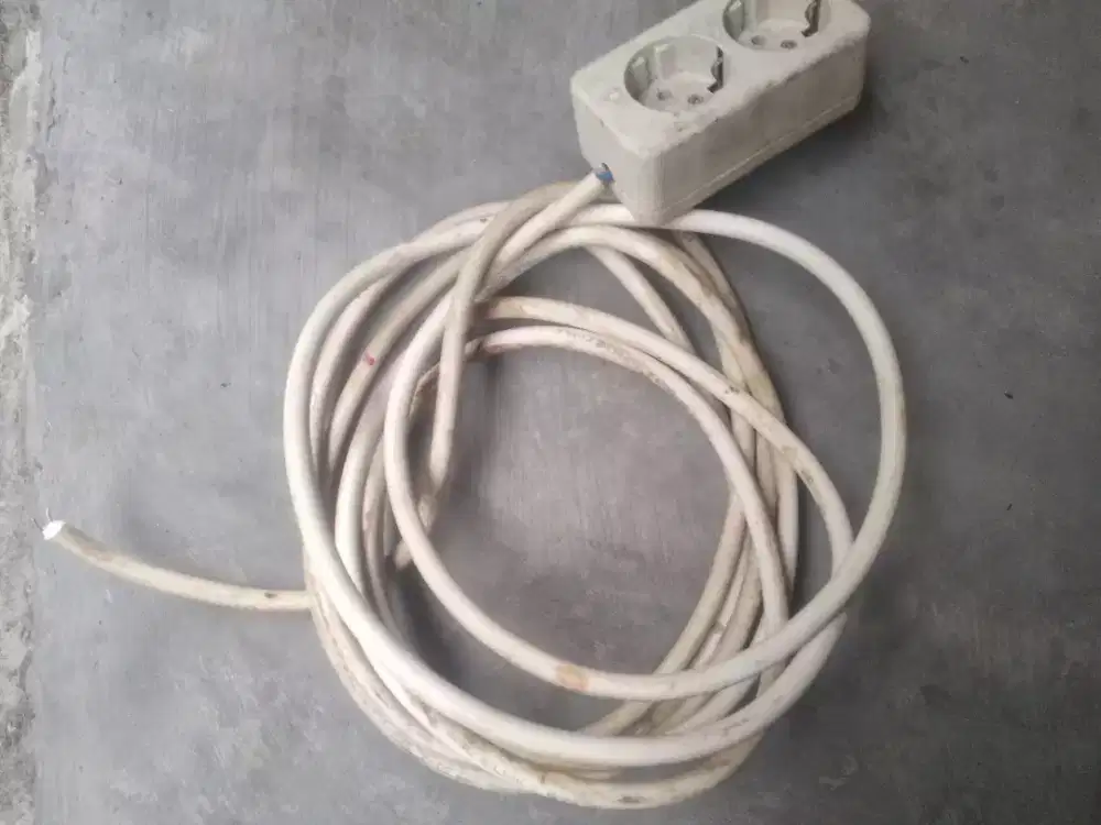 Kabel 6m cuma isi colokan aja