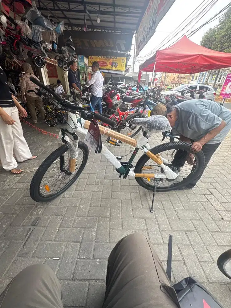 Sepeda baru belum pernah digunakan