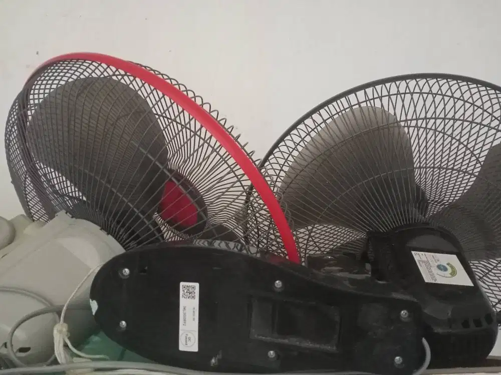 Di jual 2 unit merk cosmos dengan kondisi masih bagus