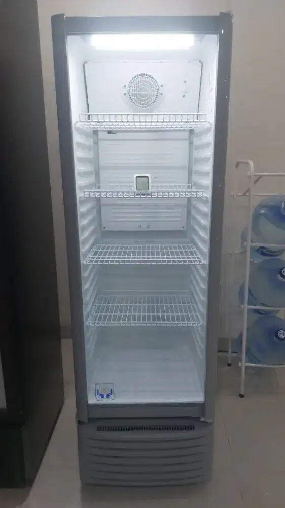 GEA showcase chiller 1 pintu EXPO-37FR 290L harga 3 juta