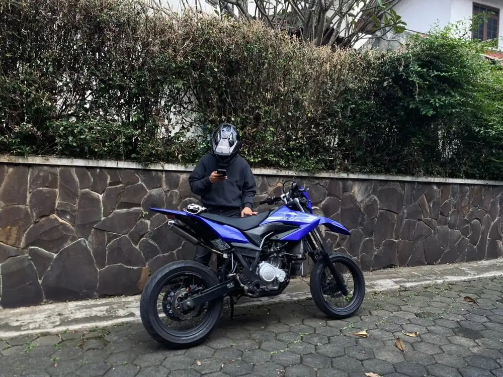 WR 155 Supermoto