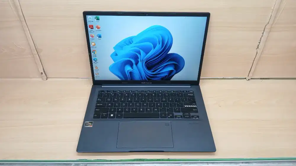 ASUS VIVOBOOK M1403QA AMD RYZEN 7 5800H RAM 8GB SSD 512GB