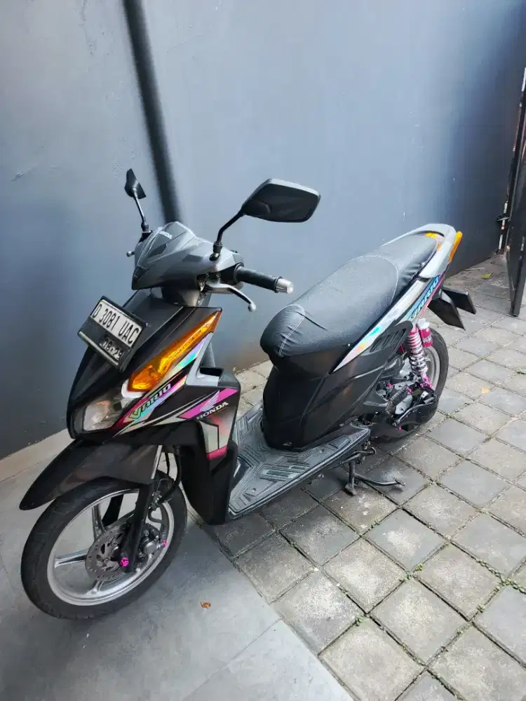 Vario techno karbu 2011