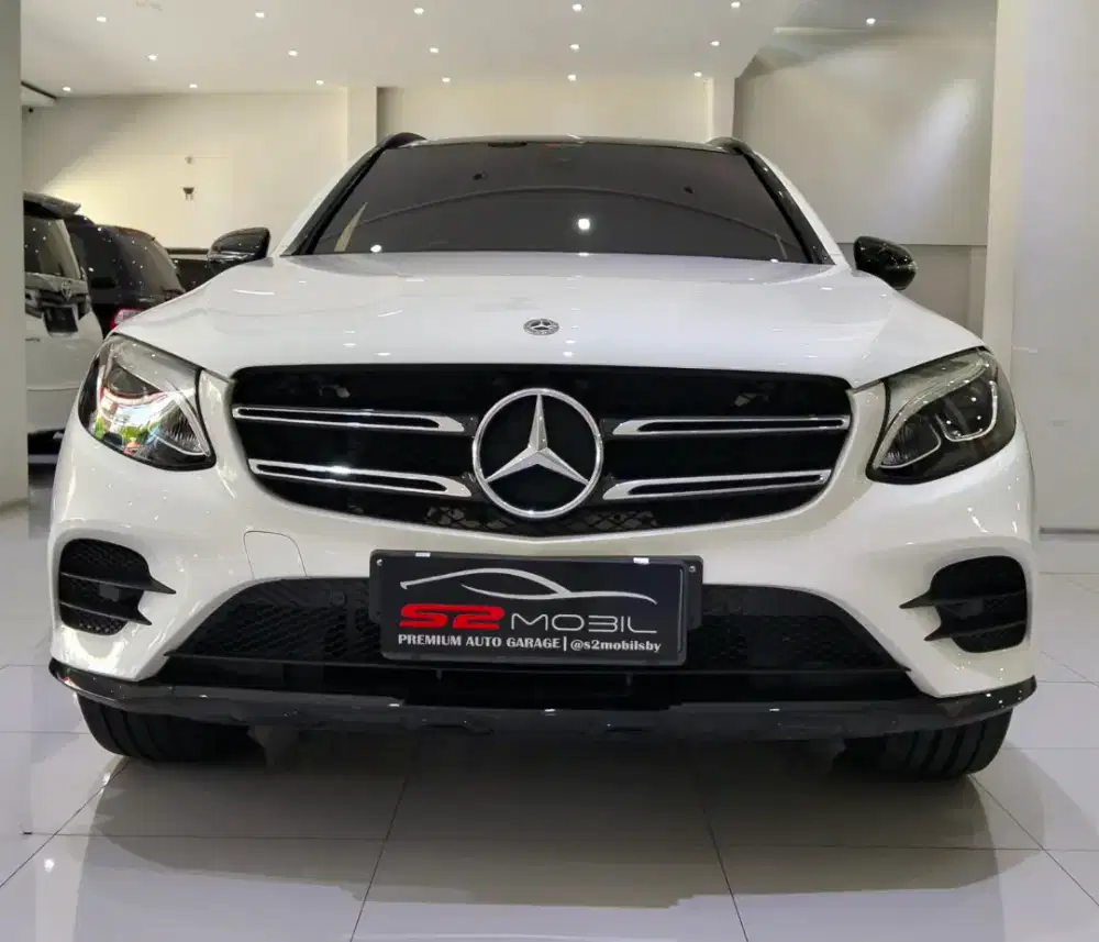 Mercedes-Benz GLC200 AMG Night Edition AT 2019