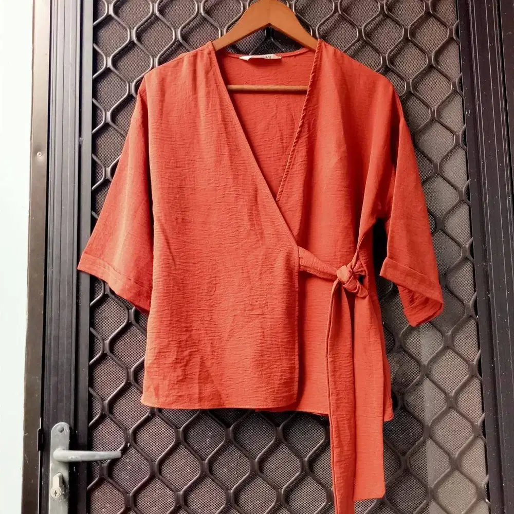 Atasan Cardigan Wanita Casual