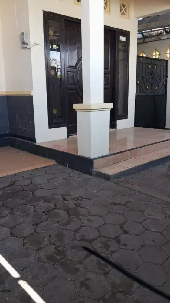 Rumah Dijual, lokaai strategis dekat dengan RS, Pasar, Knator PLN, dll