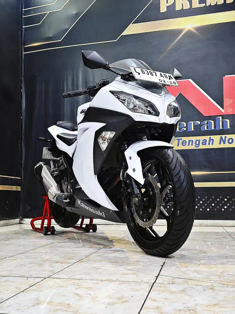 Kawasaki Ninja 250 FI Reg 2013 odo 4rb wajib angkut