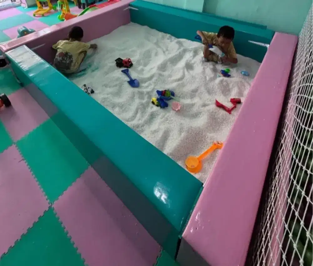 PLAYGROUND KOLAM BOLA DAN PASIR