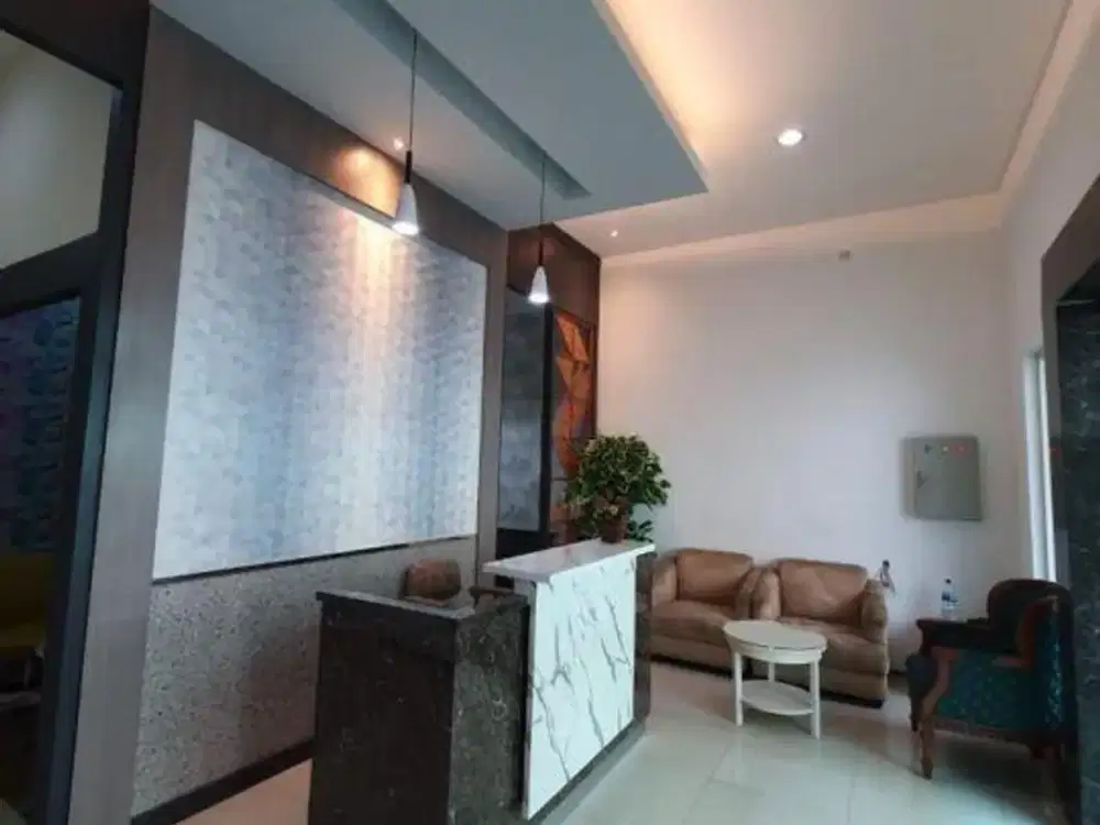Ruko Kirana Boutique Office Kelapa Gading. Luas 96, 4 Lantai Sudah Renovasi.hadap Jalan.