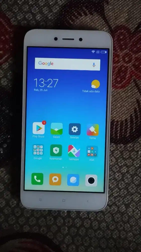 Redmi 5a ram 2/internal 16